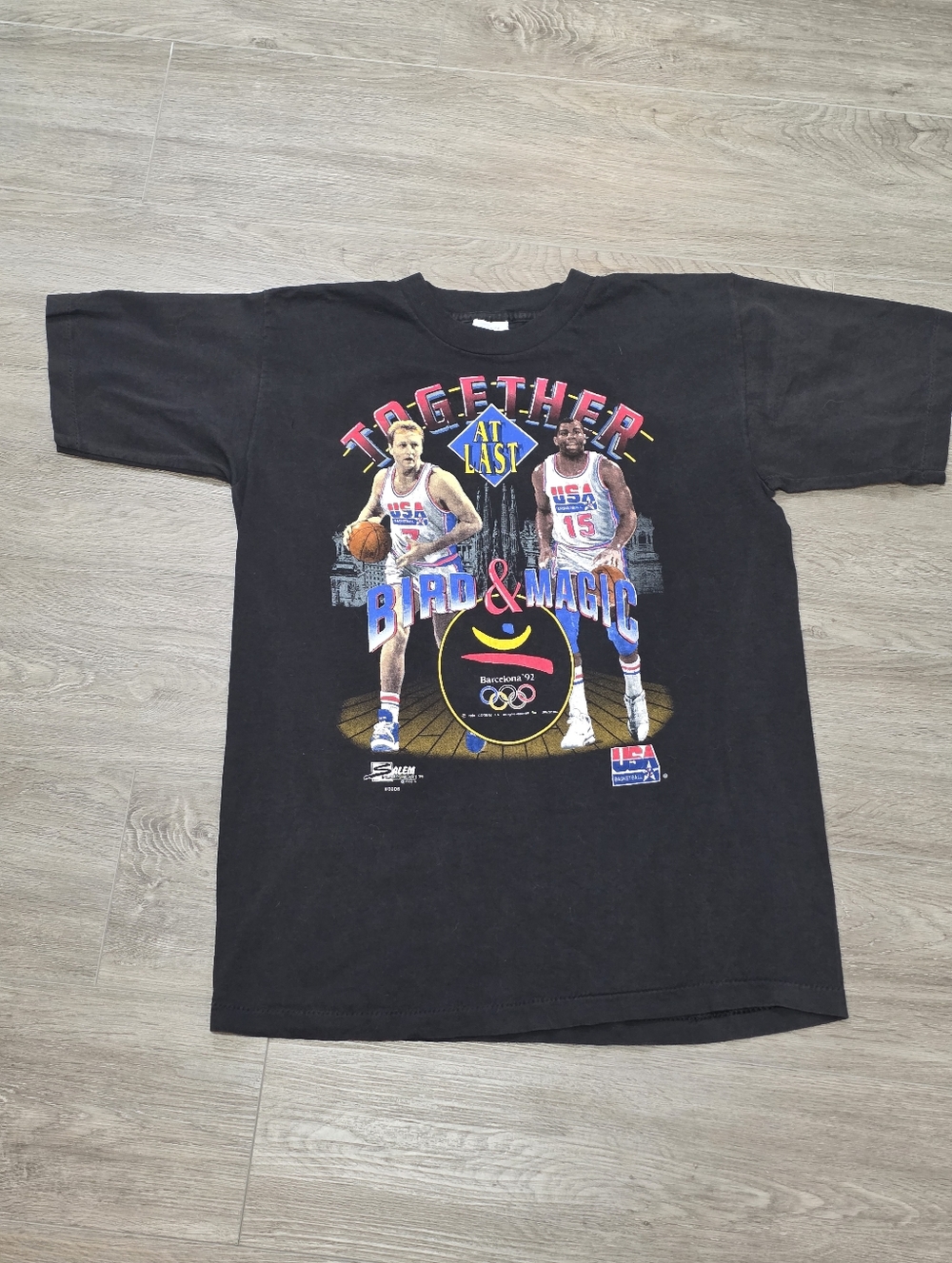 1992 Larry Bird Magic Johnson Dream Team USA Olympic NBA T Shirt Large Salem Tag